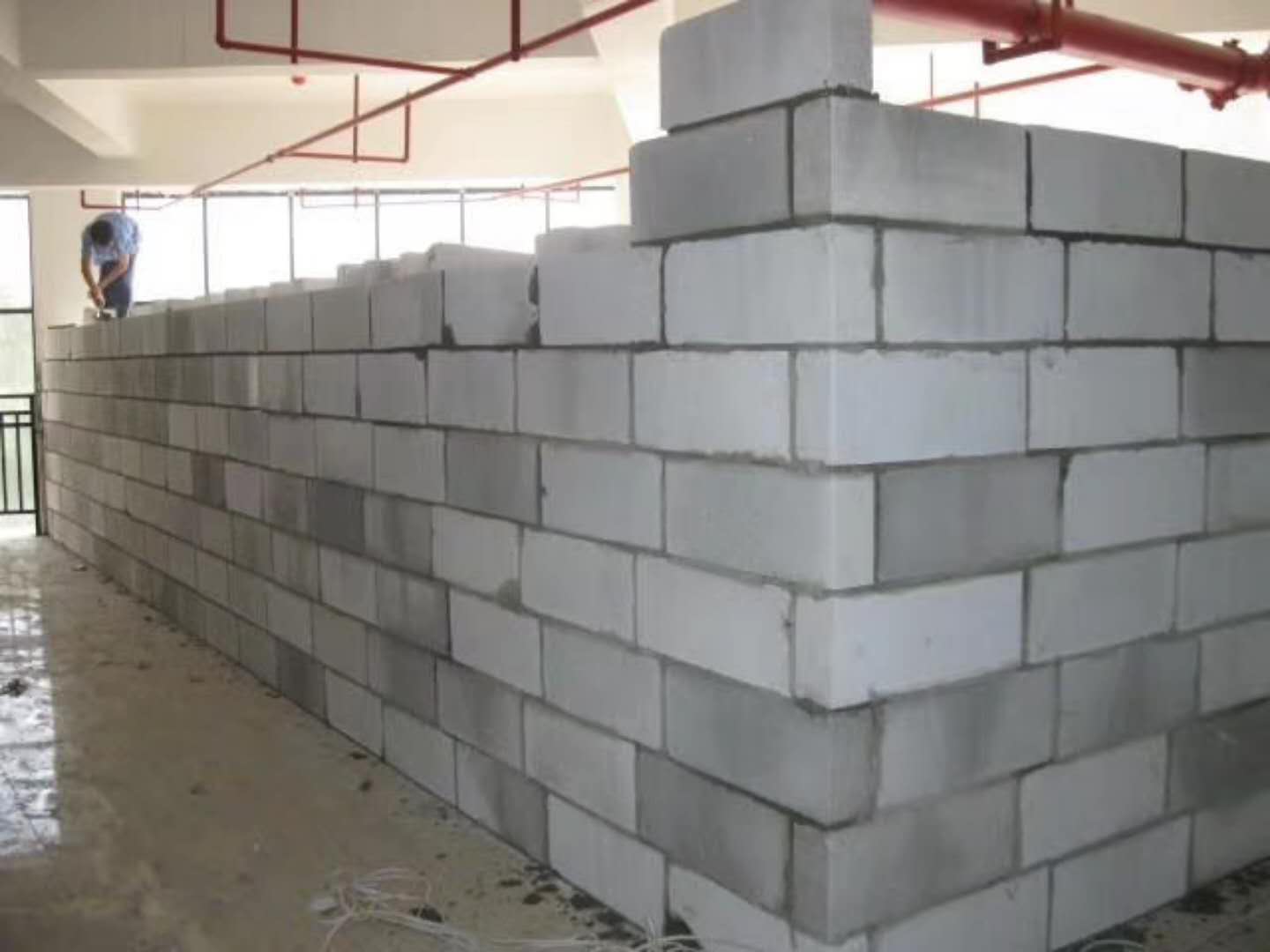 尚志蒸压加气混凝土砌块承重墙静力和抗震性能的研究